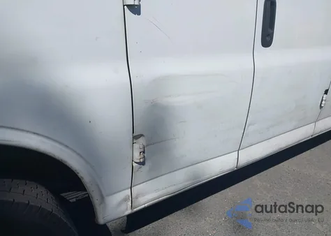 2020 Chevrolet Express Cargo Rwd 2500 Regular Wheelbase Wt from USA, damaged, VIN 1GCWGAFP2L1275206